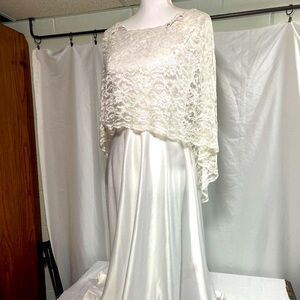 Vintage 1970's Satin Sleeveless Dress and Attached Lace Cape by Mister Jay Sz 8